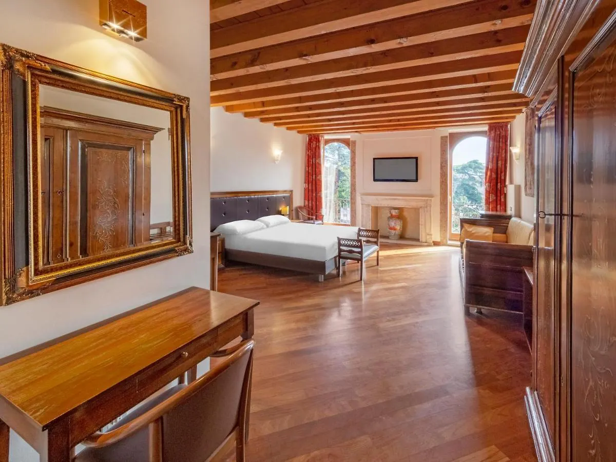 City Centre Rooms And Apartments Verona