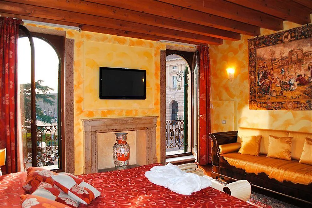 City Centre Rooms And Apartments Verona Guest house