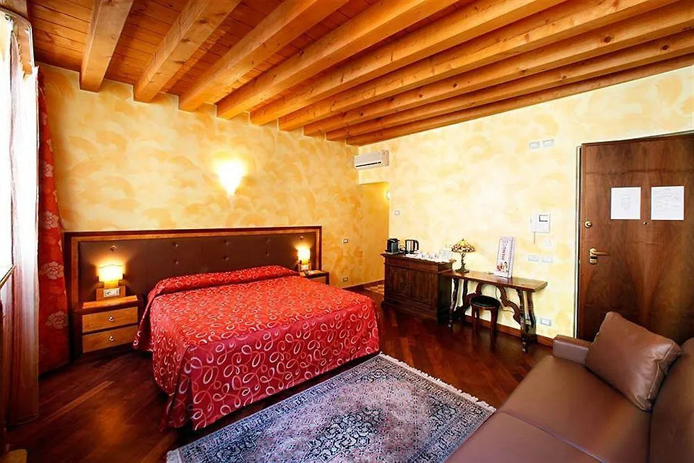 Guest house City Centre Rooms And Apartments Verona