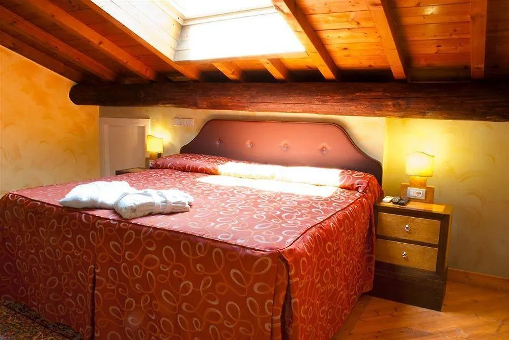 City Centre Rooms And Apartments Verona Guest house