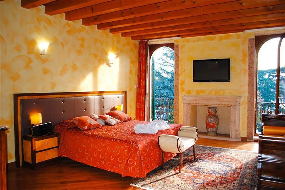 City Centre Rooms And Apartments Verona Italy